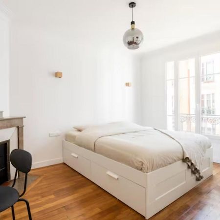 The Square, Paris-Asnieres, Private Apartment With Bedroom And Living Room Esterno foto